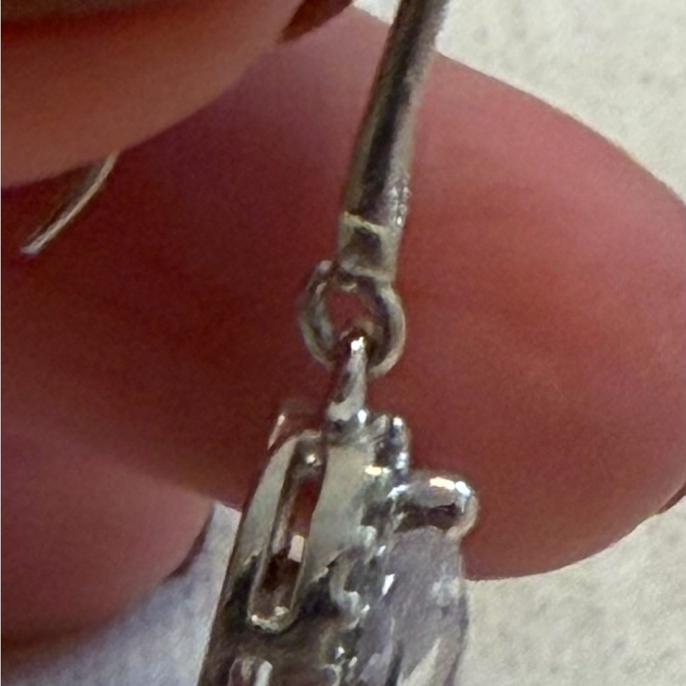 Source Unknown Silver Teardrop Earrings - Picture 5 of 6